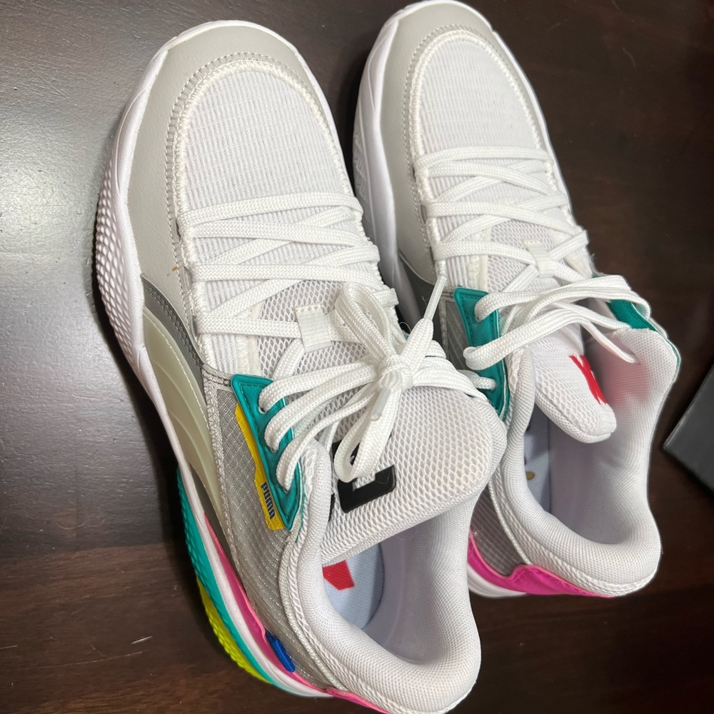 Brand new Puma courtrider size 8m/9.5w